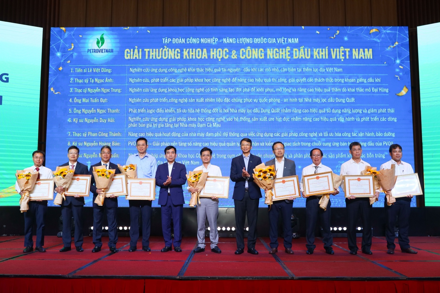 Kiến tạo vị thế quốc gia!