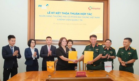 PVcomBank ký kết hợp tác toàn diện với Bệnh viện Quân y 7A, thúc đẩy chuyển đổi số trong lĩnh vực y tế
