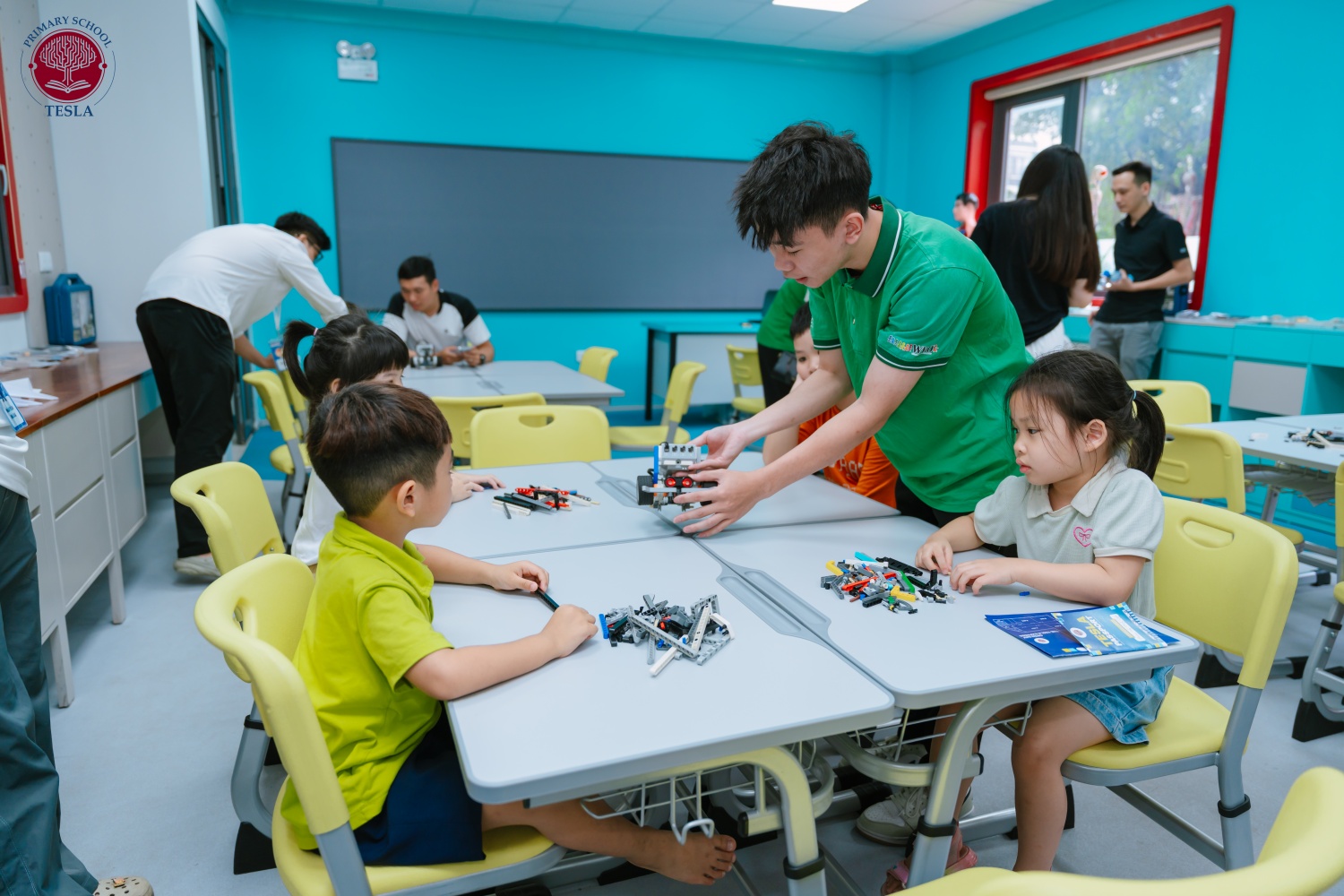 Trường Tiểu học Tesla: “Nhà ga của những giấc mơ” -  hành trình trưởng thành hạnh phúc của trẻ