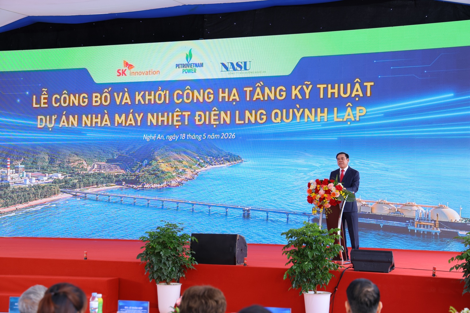 Khởi công hạ tầng kỹ thuật nhà máy điện LNG Quỳnh Lập