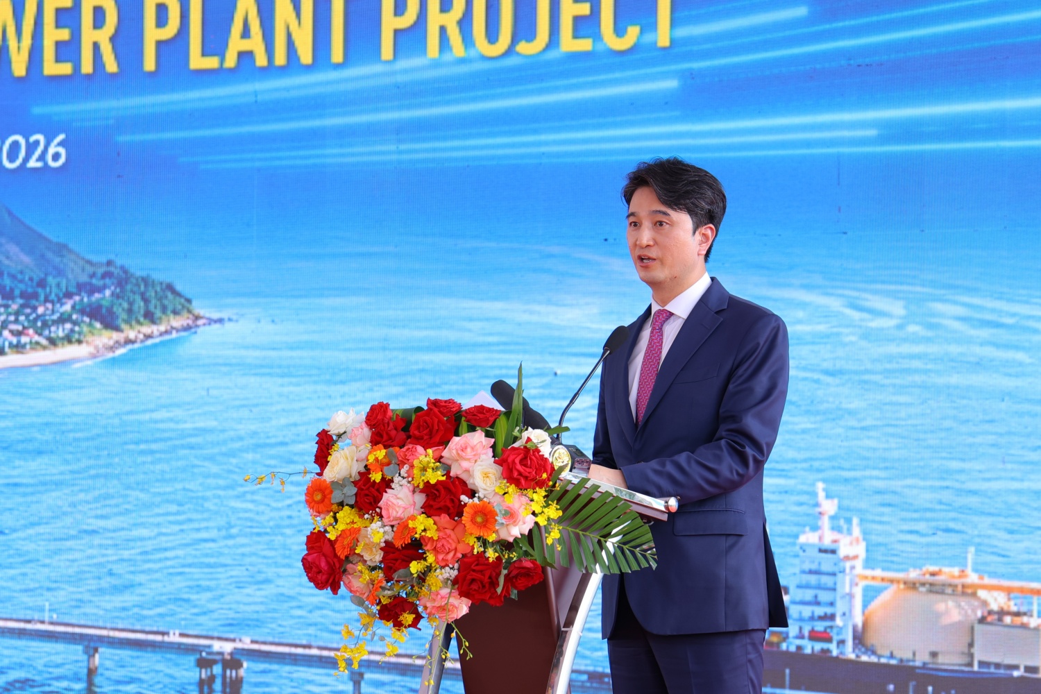 Khởi công hạ tầng kỹ thuật nhà máy điện LNG Quỳnh Lập