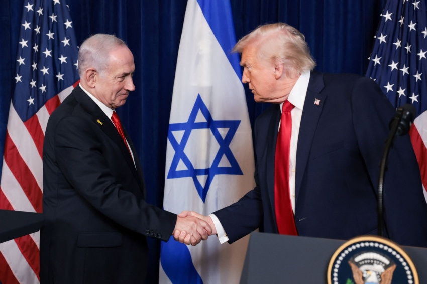 Thủ tướng Israel Benjamin Netanyahu và Tổng thống Mỹ Donald Trump gặp nhau tại câu lạc bộ Mar-a-Lago của ông Trump ở Palm Beach, Florida, vào ngày 29 tháng 12 năm 2025.