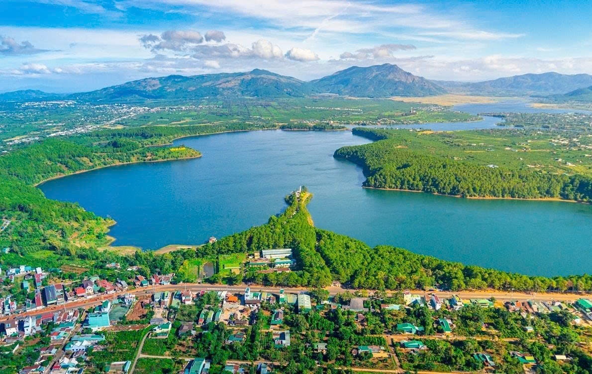 Điểm tin xây dựng - bất động sản ngày 18/5: Quy Nhơn quy hoạch KĐT du lịch nghỉ dưỡng quốc tế gần 2.900 ha