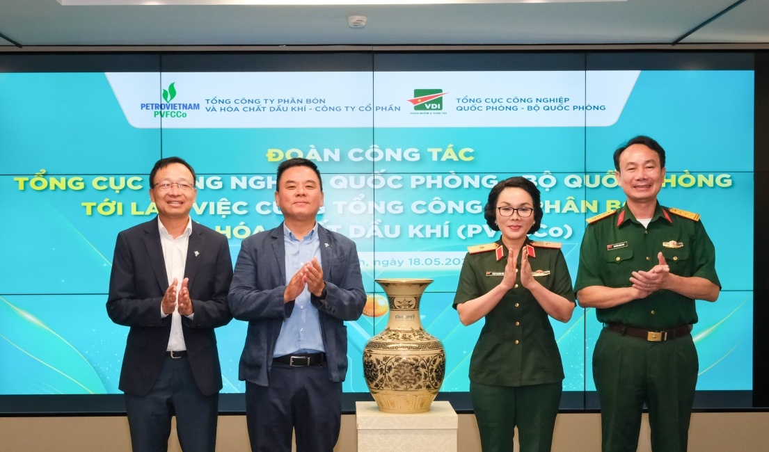 Tổng cục Công nghiệp Quốc phòng làm việc với PVFCCo - Phú Mỹ về định hướng hợp tác lưỡng dụng