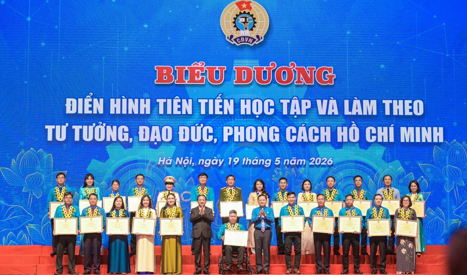 Những tấm gương tiêu biểu của Petrovietnam được tôn vinh trong học tập và làm theo lời Bác