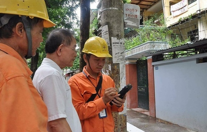 Vì sao hóa đơn tiền điện dễ “leo thang” trong mùa nắng nóng?