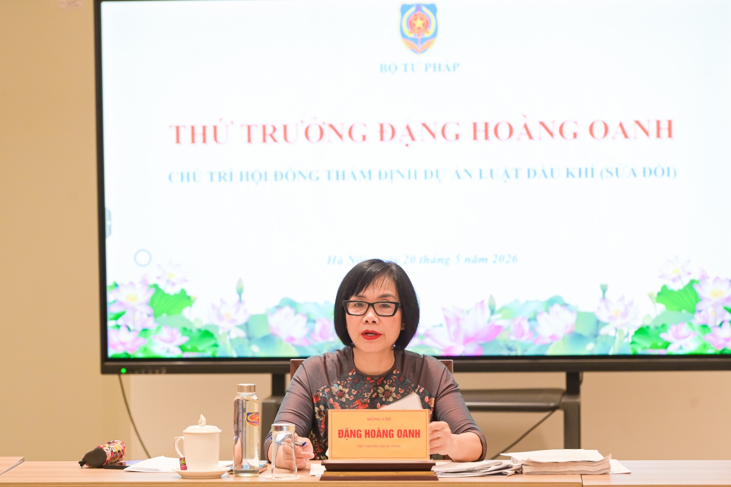 Hoàn thiện thể chế cho phát triển năng lượng trong giai đoạn mới Hoàn thiện thể chế cho phát triển năng lượng trong giai đoạn mới