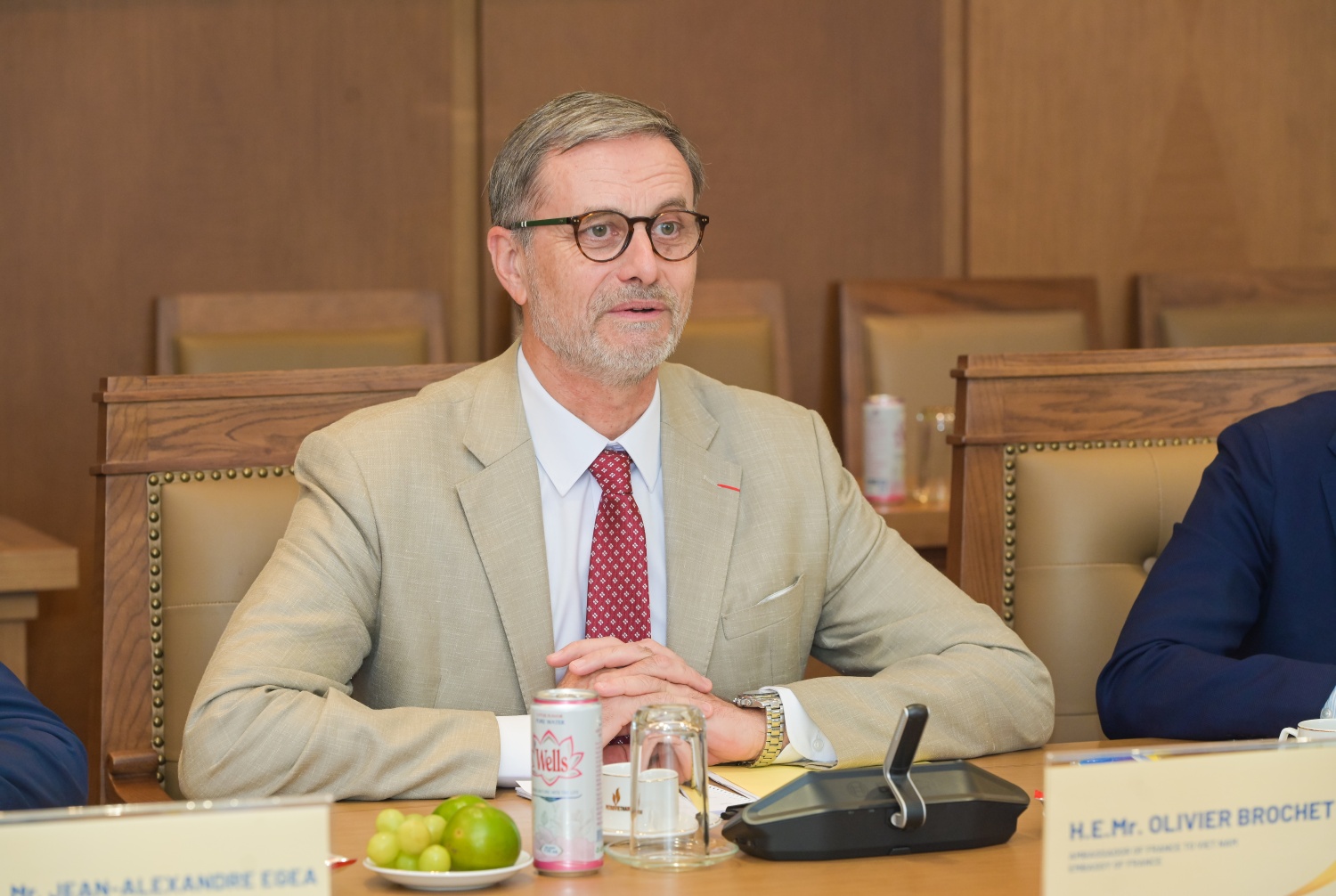 Đại sứ Pháp tại Việt Nam Olivier Brochet phát biểu tại buổi làm việc Đại sứ Pháp tại Việt Nam Olivier Brochet phát biểu tại buổi làm việc