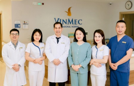 Vinmec Hạ Long nội soi bóc tách thành công khối u hiếm gặp, giữ trọn khả năng sinh sản cho người bệnh trẻ