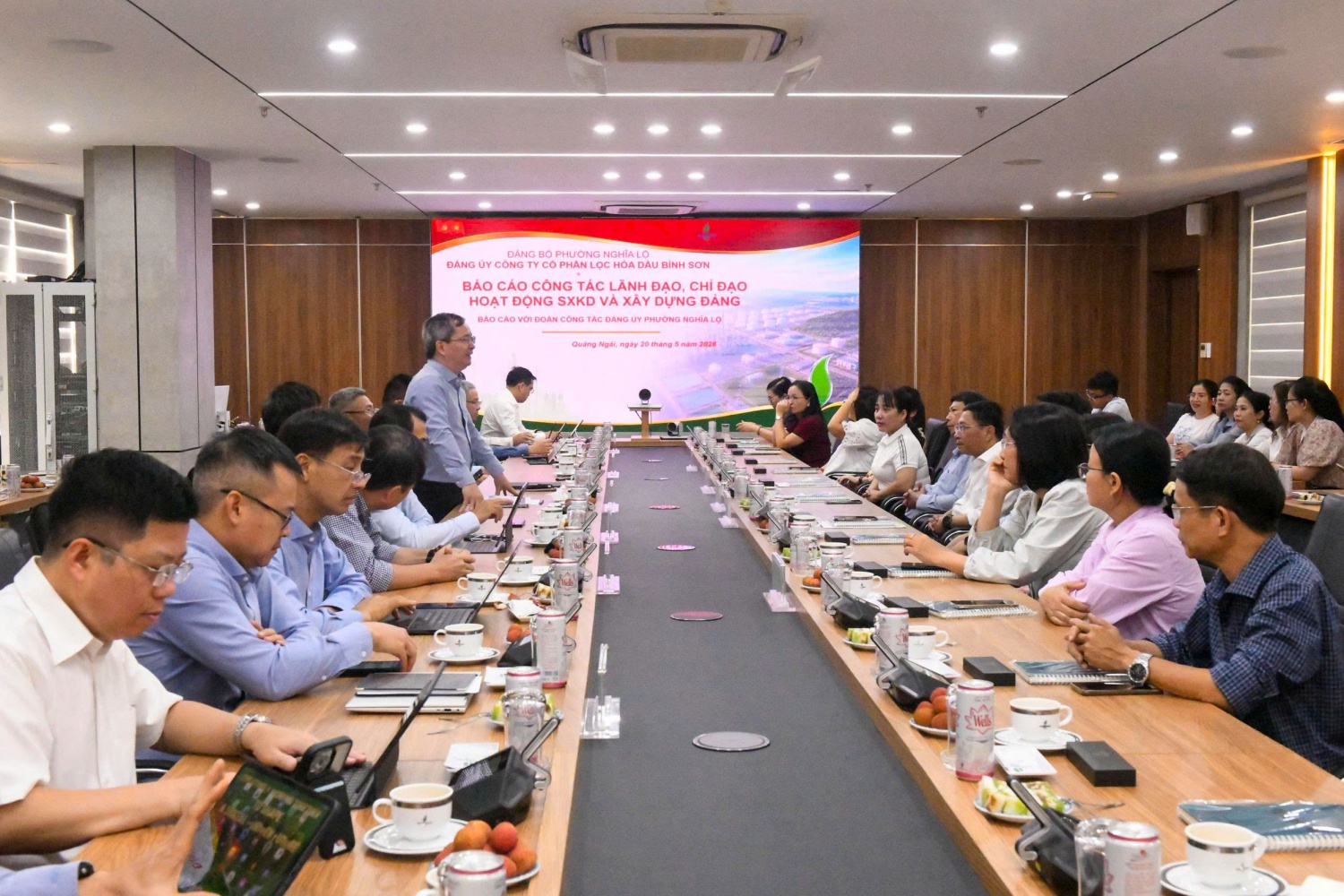 Đảng bộ BSR phát huy vai trò hạt nhân chính trị, tích cực triển khai các nghị quyết của Đảng ủy phường Nghĩa Lộ Đảng bộ BSR phát huy vai trò hạt nhân chính trị, tích cực triển khai các nghị quyết của Đảng ủy phường Nghĩa Lộ