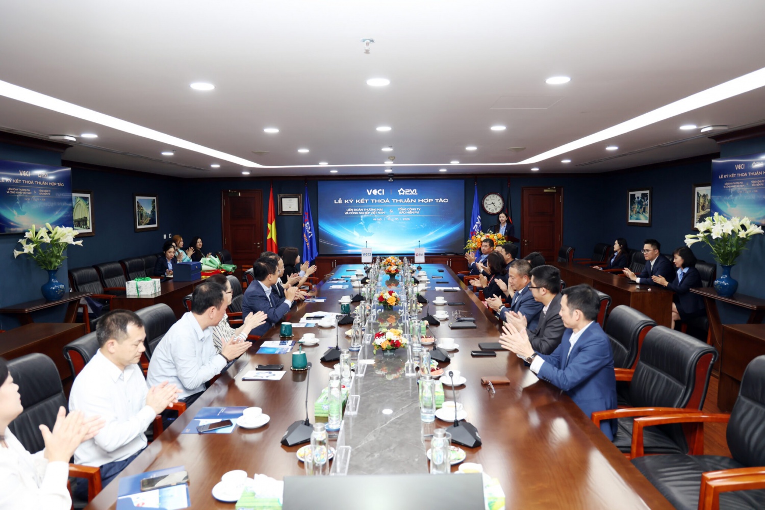 Bảo hiểm PVI và VCCI thiết lập hợp tác toàn diện, nâng cao năng lực cạnh tranh cho doanh nghiệp Bảo hiểm PVI và VCCI thiết lập hợp tác toàn diện, nâng cao năng lực cạnh tranh cho doanh nghiệp
