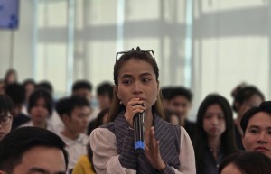 Cựu sinh viên xúc động ngày trở về: “Thắp Sáng Niềm Tin là một phần thanh xuân của tôi”