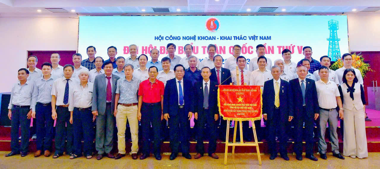 Khẳng định uy tín chuyên môn Petrovietnam trong lĩnh vực khoan – khai thác
