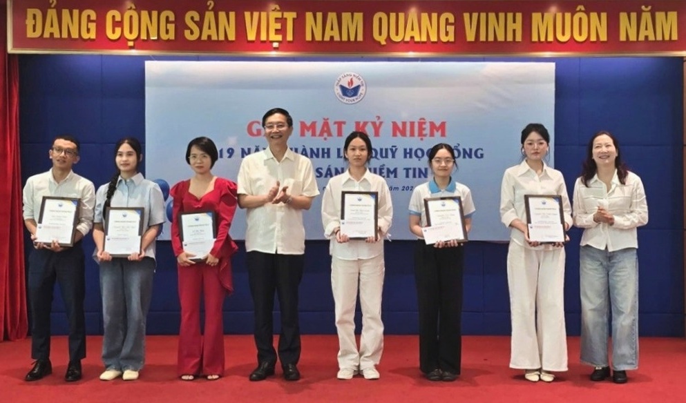 19 năm ‘‘thắp sáng niềm tin’’, chắp cánh giấc mơ giảng đường
