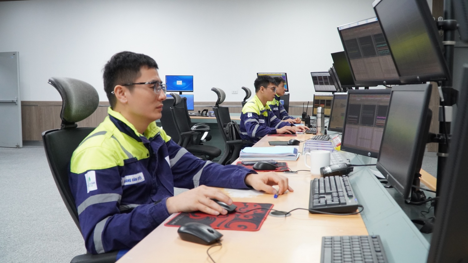 NMND Thái Bình 2 căng mình sản xuất điện giữa nắng cháy Thái Bình 2 sản xuất điện mùa nắng nóng