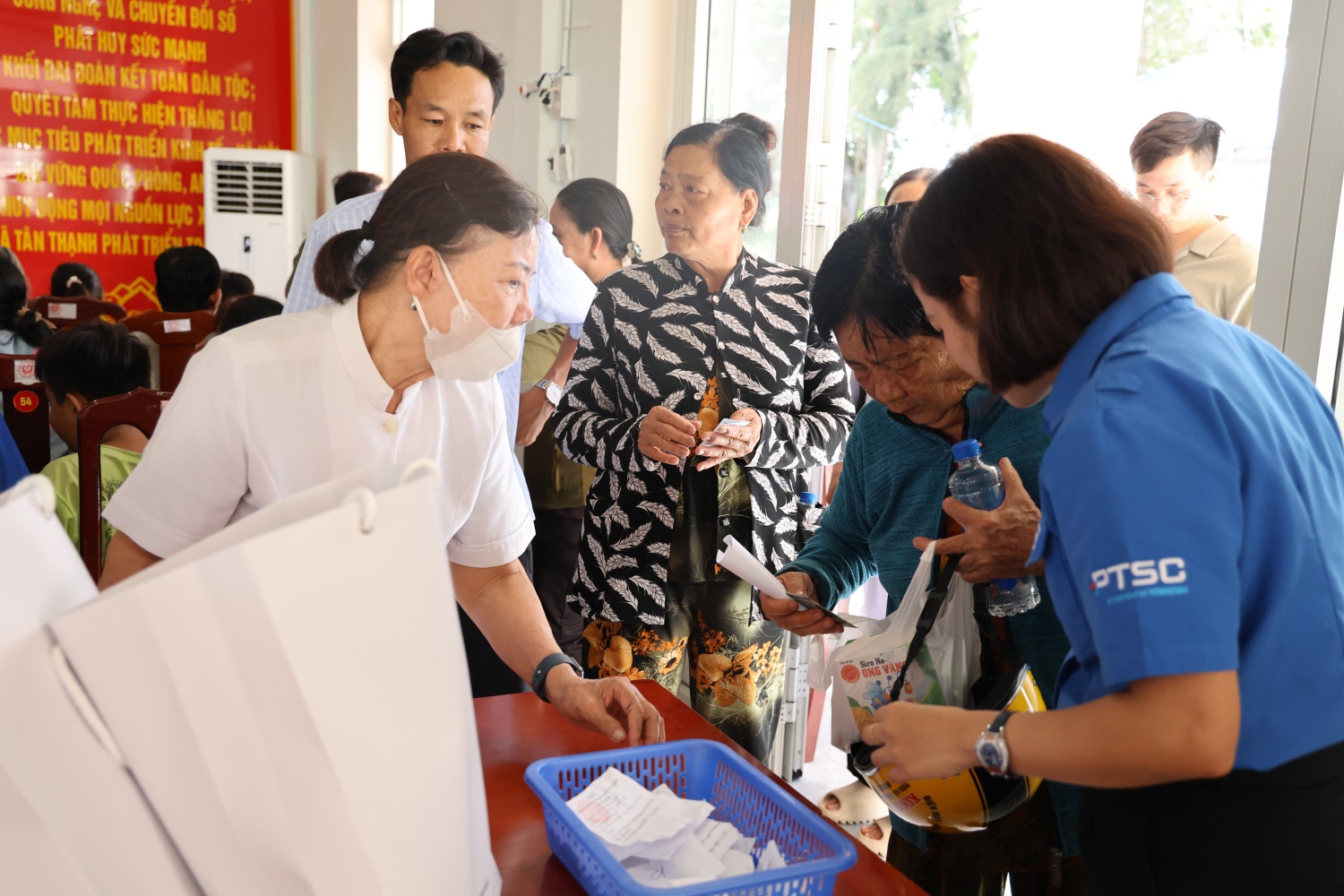 PTSC tiếp tục hành trình chăm sóc sức khỏe cộng đồng tại An Giang