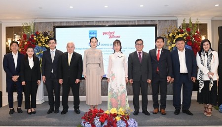 Madam Pang và Tiến sĩ Nguyễn Thị Phương Thảo đồng hành vì bóng đá và tình hữu nghị Việt Nam - Thái Lan