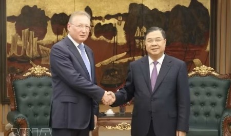 Zarubezhneft-Petro Viet Nam cooperation contributes
substantively to Viet Nam-Russia ties: Deputy PM