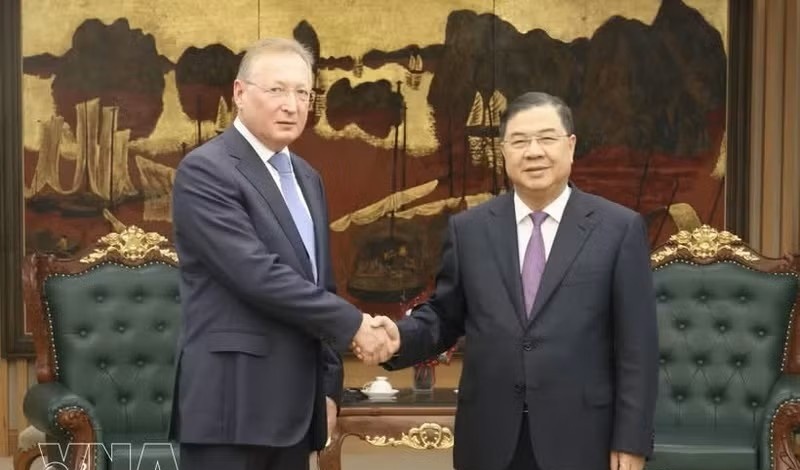 Zarubezhneft-Petro Viet Nam cooperation contributes
substantively to Viet Nam-Russia ties: Deputy PM