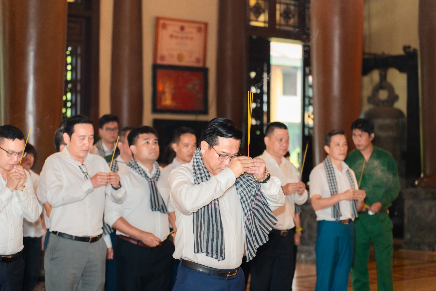 Chi bộ Kỹ thuật PVEP-HCM kết nạp 3 đảng viên mới Chi bộ Kỹ thuật PVEP HCM kết nạp 3 đảng viên mới