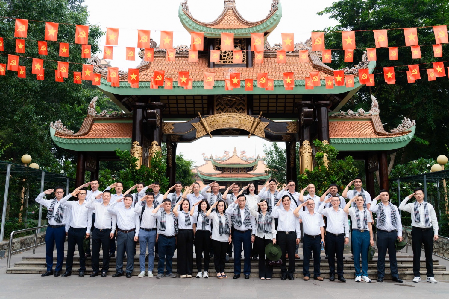 PVEP-HCM: Tiếp nối truyền thống cách mạng, xây dựng đội ngũ đảng viên trẻ PVEP HCM: Tiếp nối truyền thống cách mạng, xây dựng đội ngũ đảng viên trẻ