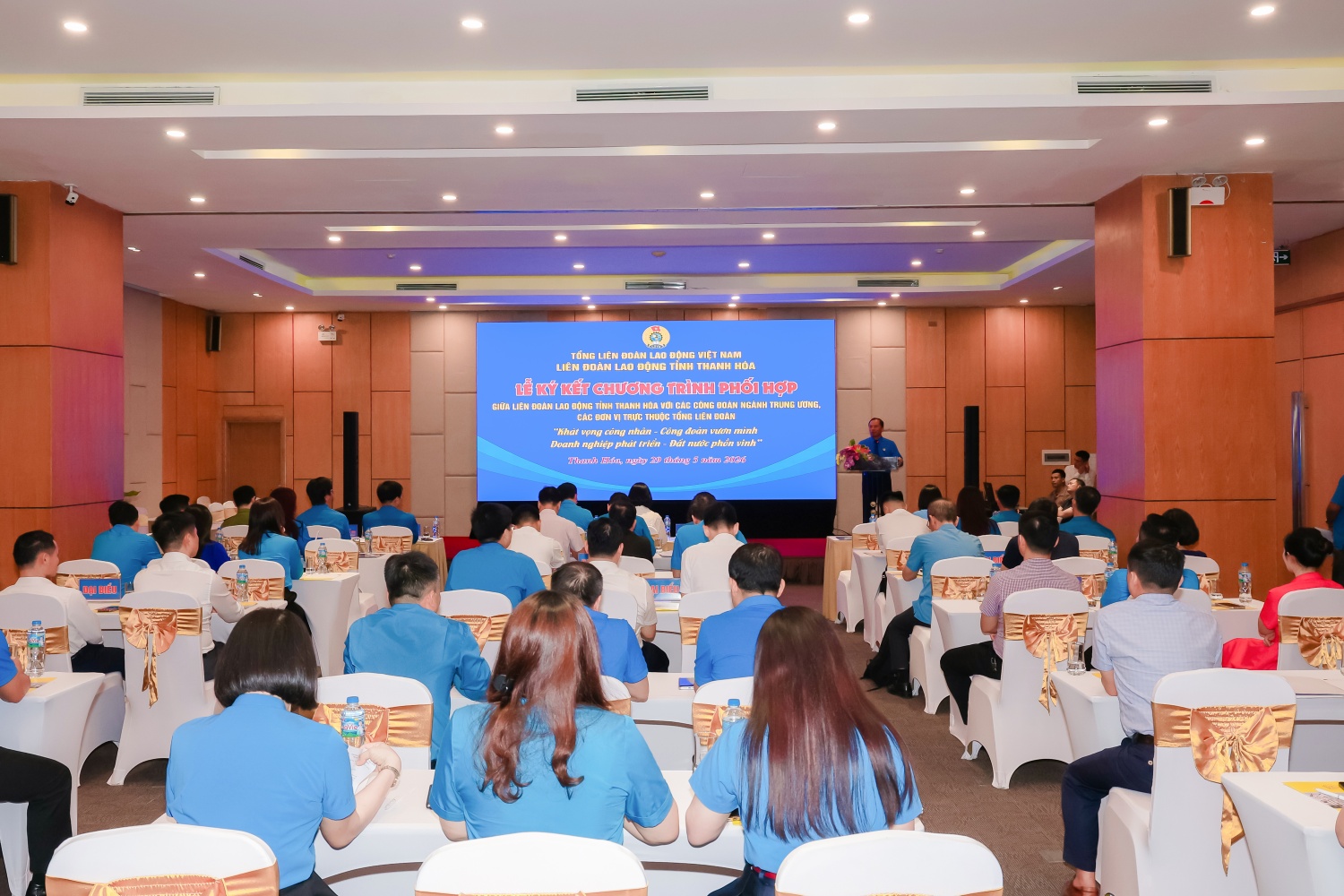 Công đoàn Petrovietnam ký kết phối hợp với Liên đoàn Lao động tỉnh Thanh Hóa