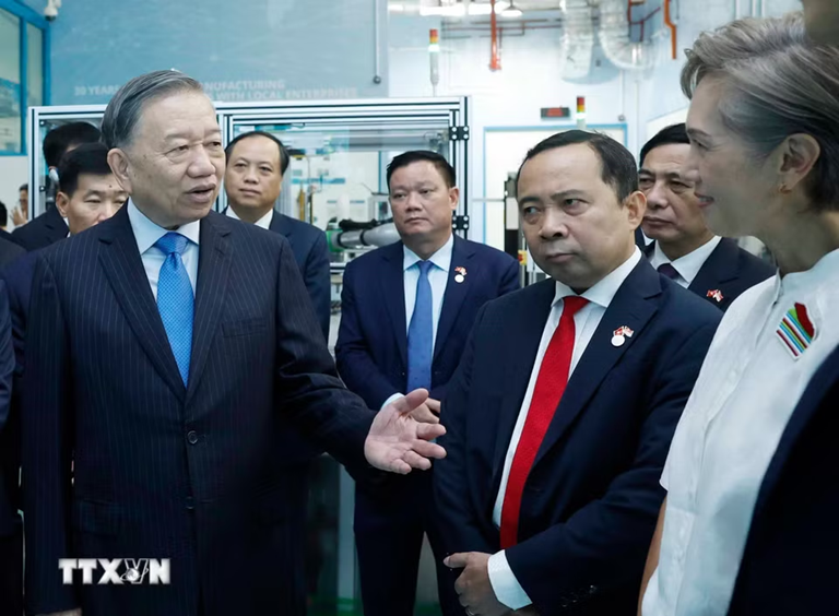 Tổng Bí thư, Chủ tịch nước Tô Lâm thăm các cơ sở công nghệ tại Singapore