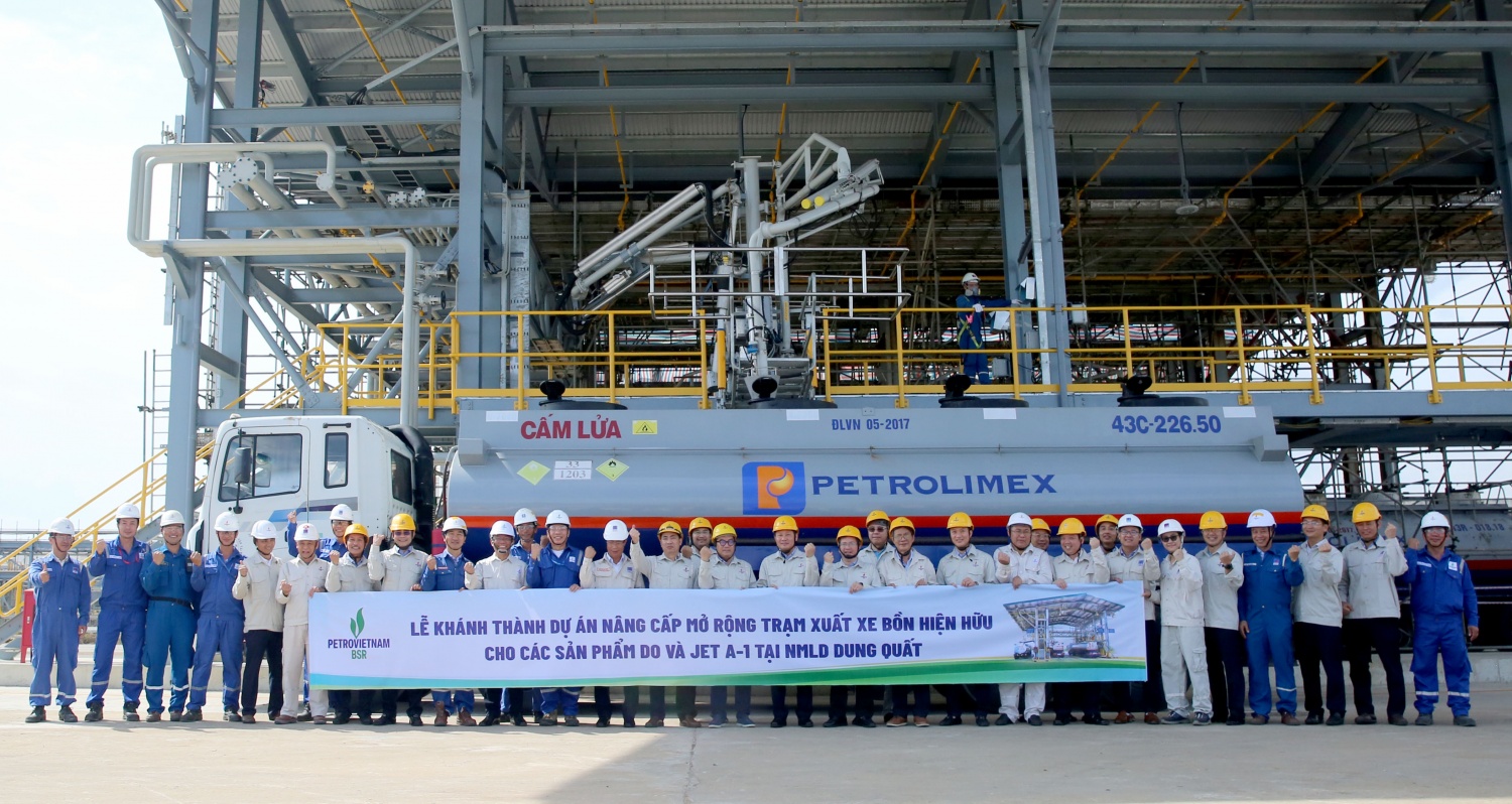 NMLD Dung Quất tăng 45% năng lực xuất sản phẩm bằng đường bộ NMLD Dung Quất tăng 45% năng lực xuất sản phẩm bằng đường bộ