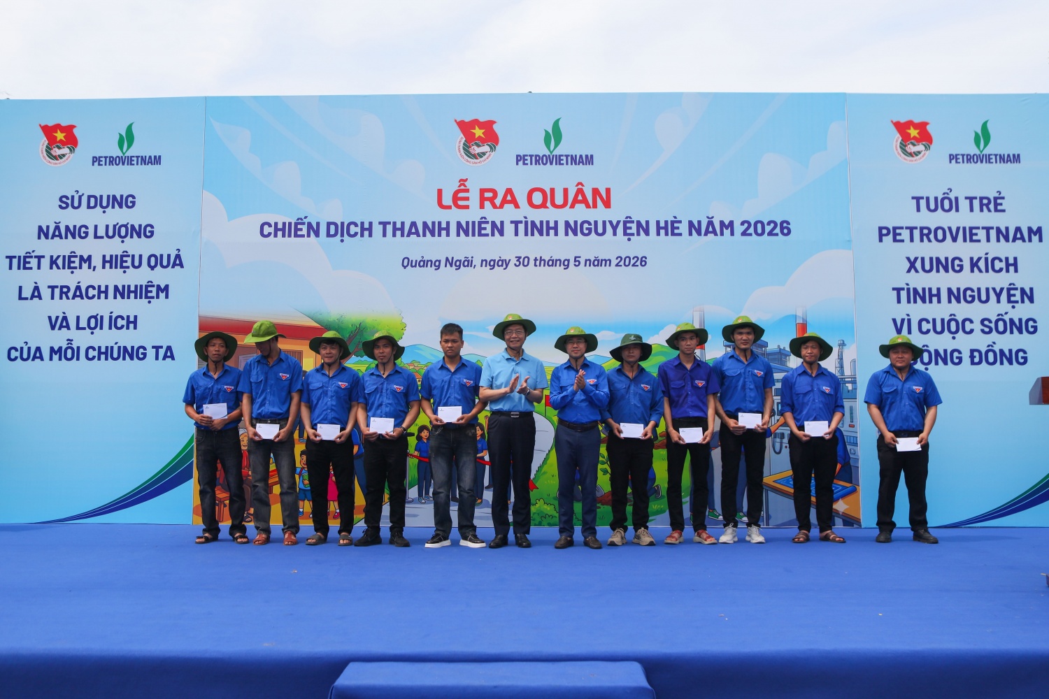 Thanh niên tình nguyện Hè theo hướng thiết thực, hiệu quả, an toàn và gắn chặt với nhiệm vụ SXKD trong toàn Petrovietnam