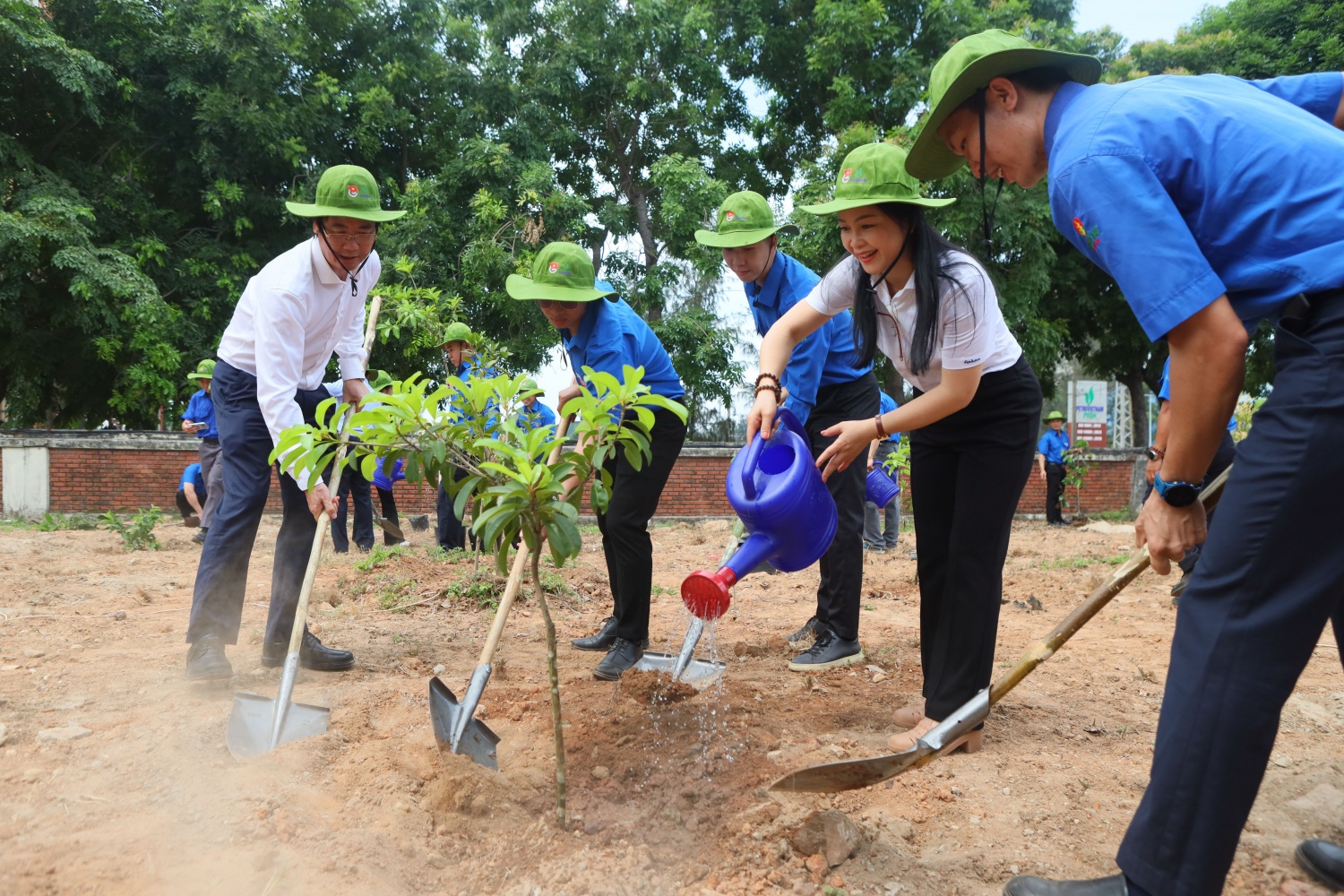 Thanh niên tình nguyện Hè theo hướng thiết thực, hiệu quả, an toàn và gắn chặt với nhiệm vụ SXKD trong toàn Petrovietnam