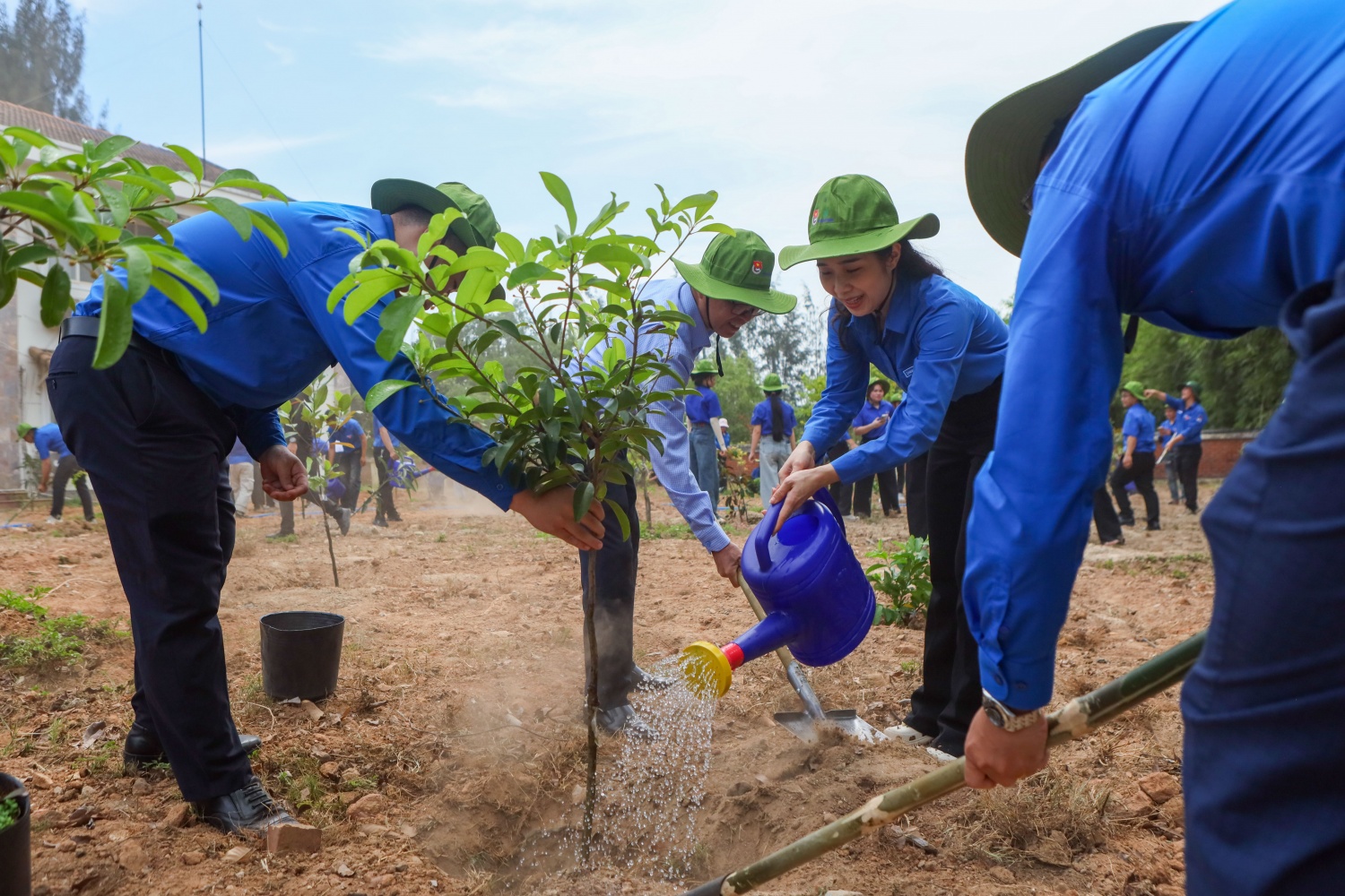 Thanh niên tình nguyện Hè theo hướng thiết thực, hiệu quả, an toàn và gắn chặt với nhiệm vụ SXKD trong toàn Petrovietnam