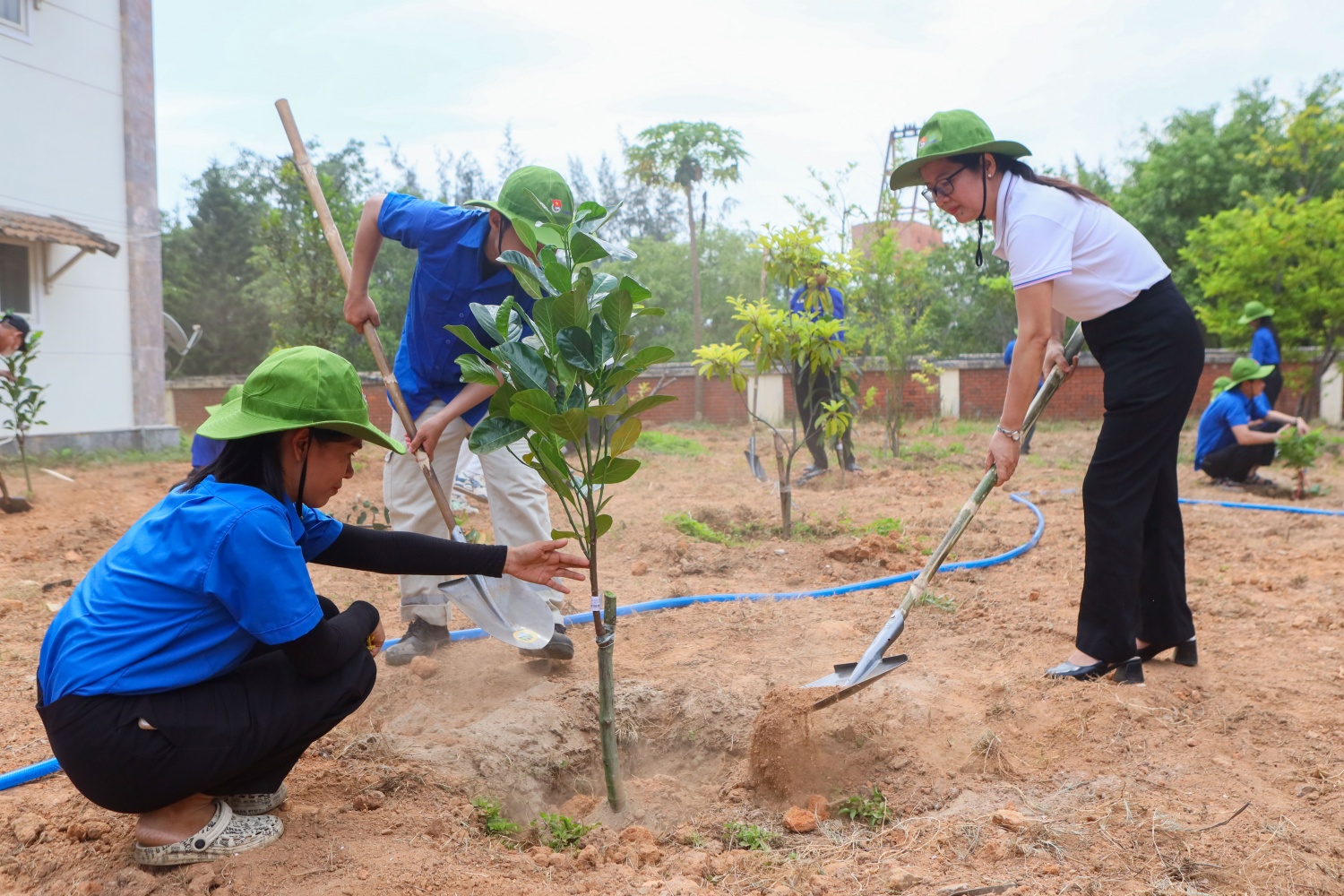 Thanh niên tình nguyện Hè theo hướng thiết thực, hiệu quả, an toàn và gắn chặt với nhiệm vụ SXKD trong toàn Petrovietnam