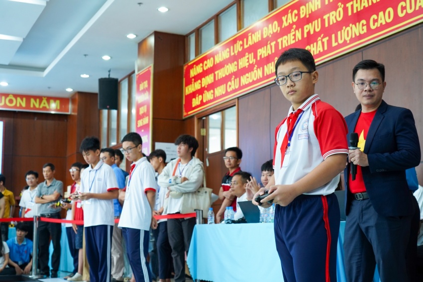 Sôi nổi vòng lọai Cuộc thi Rô bốt PVU năm 2026 Sôi nổi vòng loại Cuộc thi Robot PVU năm 2026