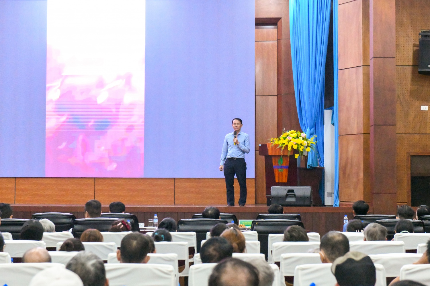 BSR tăng cường truyền thông an ninh, an toàn và bảo vệ môi trường đến người dân xã Vạn Tường BSR tăng cường truyền thông an ninh, an toàn và bảo vệ môi trường đến người dân xã Vạn Tường