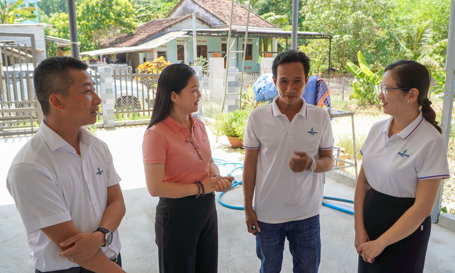Petrovietnam trao “Mái ấm Công đoàn”, lan tỏa tinh thần sẻ chia đến người lao động tại miền Trung Petrovietnam trao “Mái ấm Công đoàn”, lan tỏa tinh thần sẻ chia đến người lao động tại miền Trung