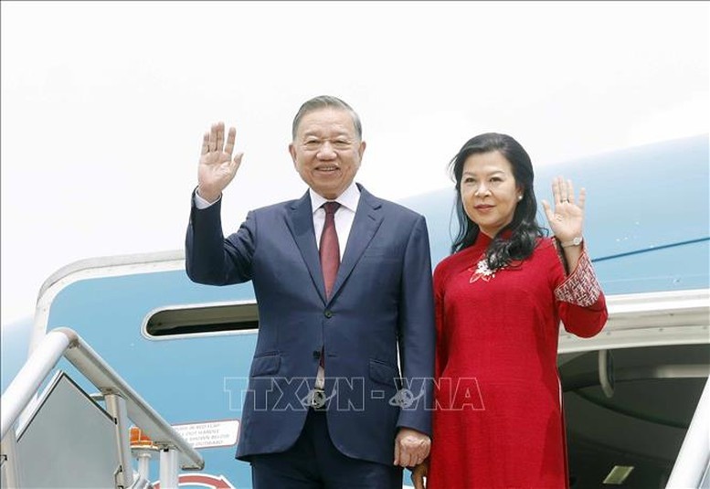 Tổng Bí thư, Chủ tịch nước Tô Lâm và Phu nhân đến thủ đô Manila thăm cấp Nhà nước Cộng hòa Philippines Tổng Bí thư, Chủ tịch nước Tô Lâm và Phu nhân đến thủ đô Manila thăm cấp Nhà nước Cộng hòa Philippines