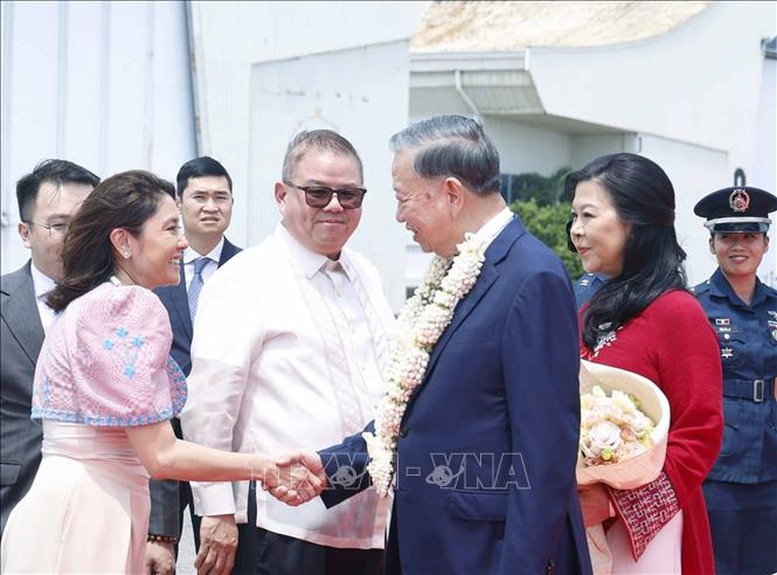 Tổng Bí thư, Chủ tịch nước Tô Lâm và Phu nhân đến thủ đô Manila thăm cấp Nhà nước Cộng hòa Philippines Tổng Bí thư, Chủ tịch nước Tô Lâm và Phu nhân đến thủ đô Manila thăm cấp Nhà nước Cộng hòa Philippines