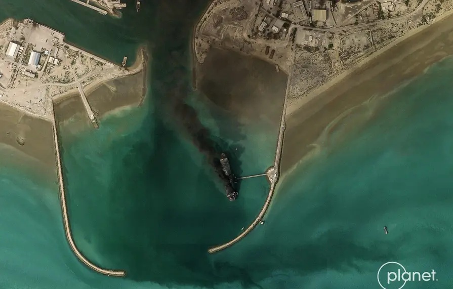 Eo biển Hormuz đã đóng: Tàu thuyền Ấn Độ vẫn đi qua bằng cách nào?