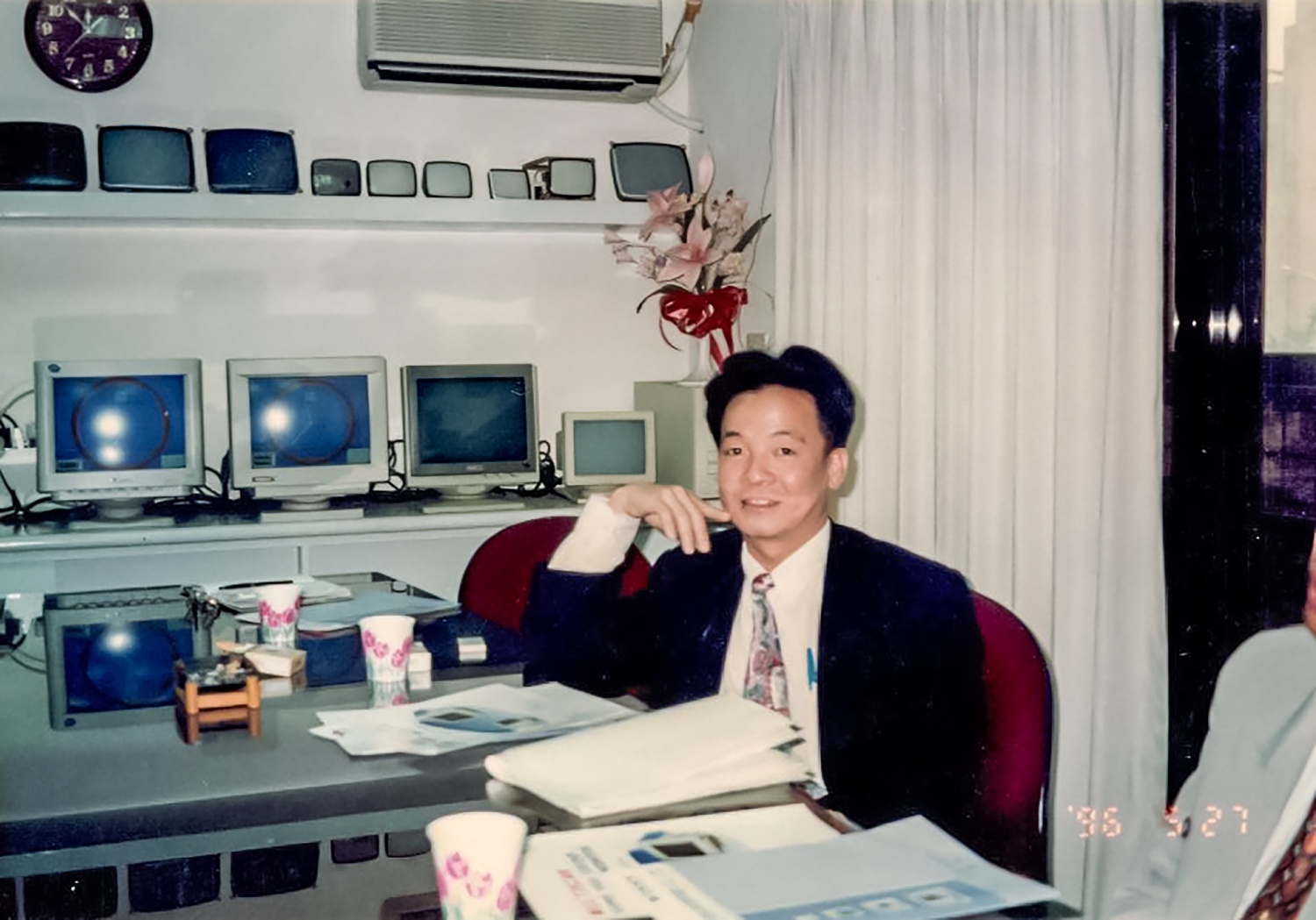 “DNA công nghệ” của Bầu Hiển và logic phía sau siêu cảng Vietnam SuperPort™ “DNA công nghệ” của Bầu Hiển và logic phía sau siêu cảng Vietnam SuperPort™