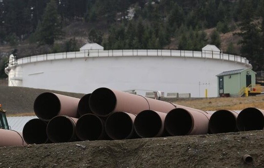 Các ông lớn dầu khí Alberta trước bài toán nan giải
