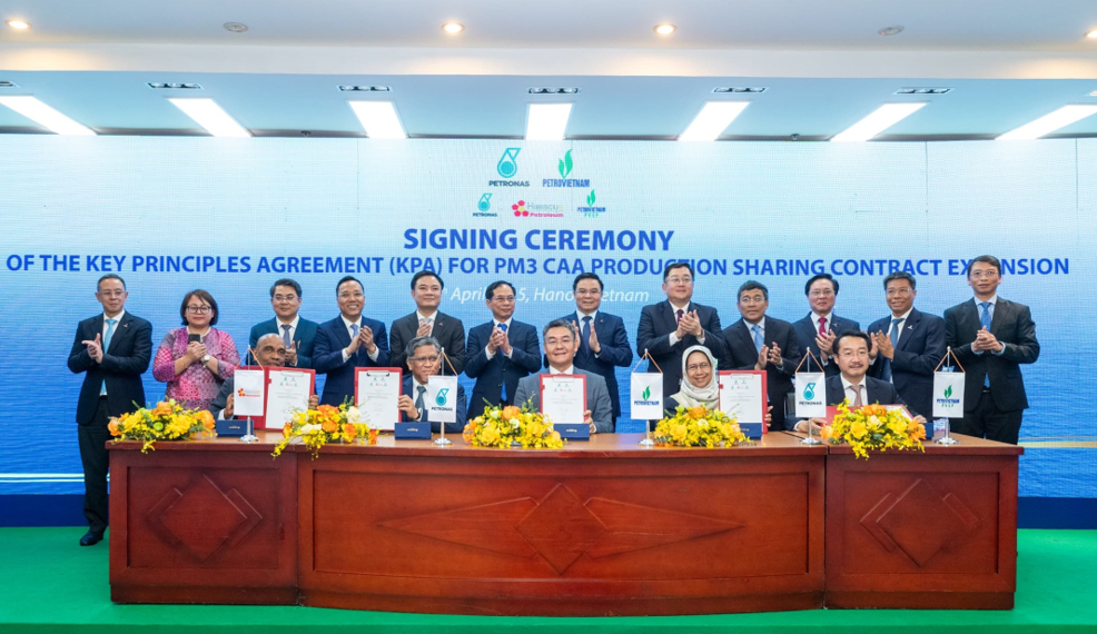 PETRONAS - người bạn tin cậy dài hạn của PETROVIETNAM