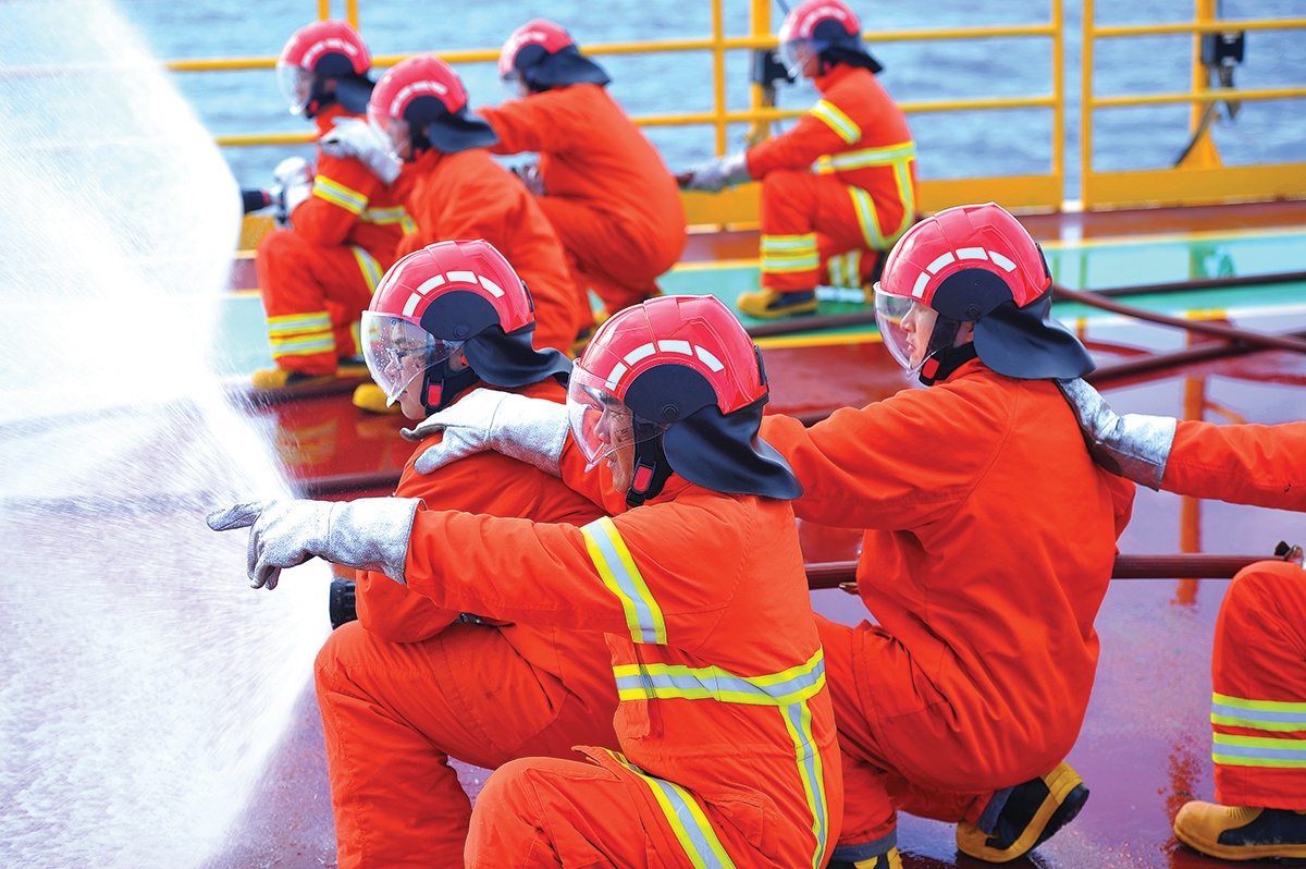 Gìn giữ màu xanh của biển Gìn giữ màu xanh của biển