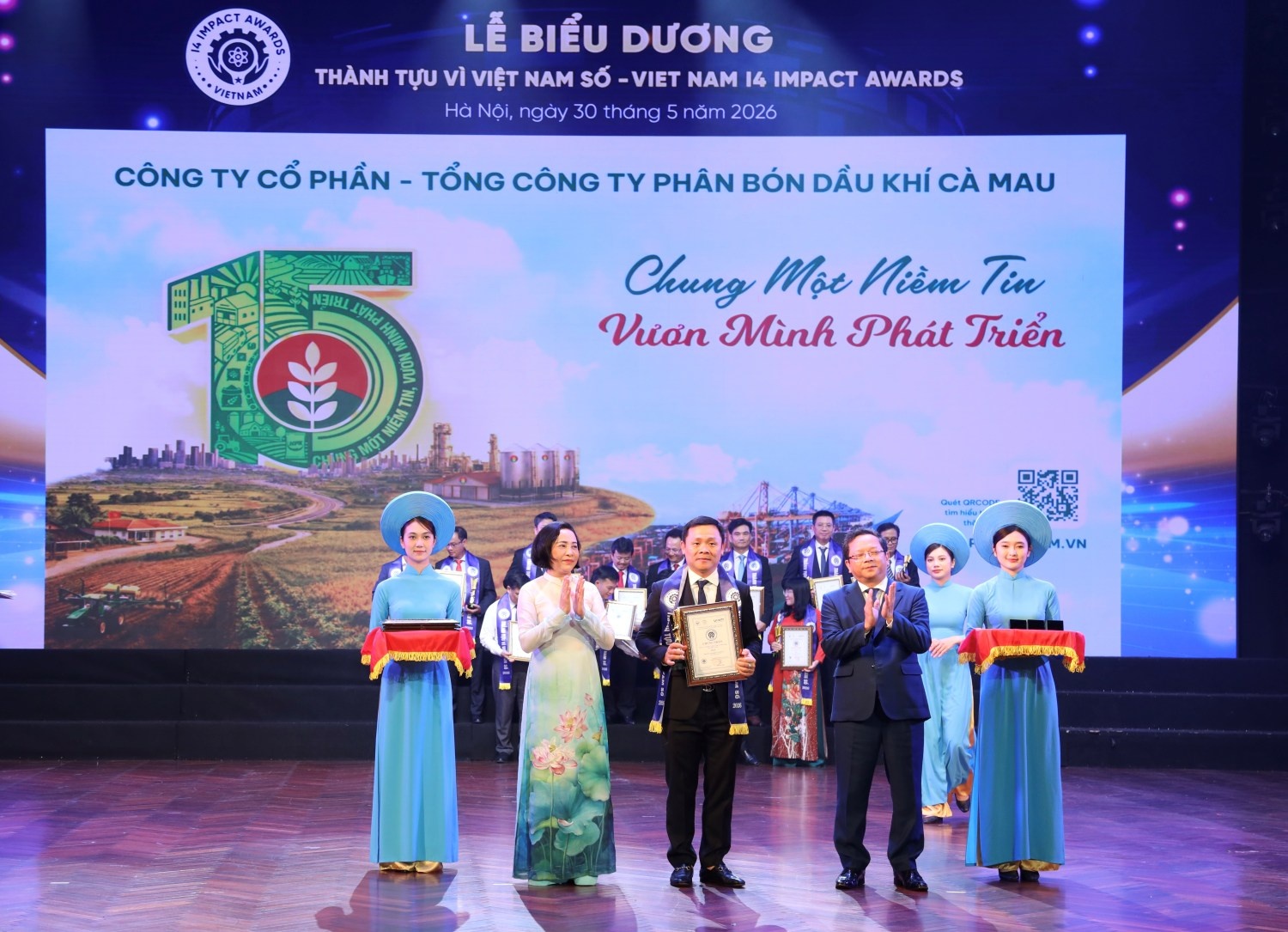 PVCFC - Doanh nghiệp phân bón duy nhất được vinh danh toàn diện tại Vietnam I4 Impact Awards 2026 PVCFC - Doanh nghiệp phân bón duy nhất được vinh danh toàn diện tại Vietnam I4 Impact Awards 2026