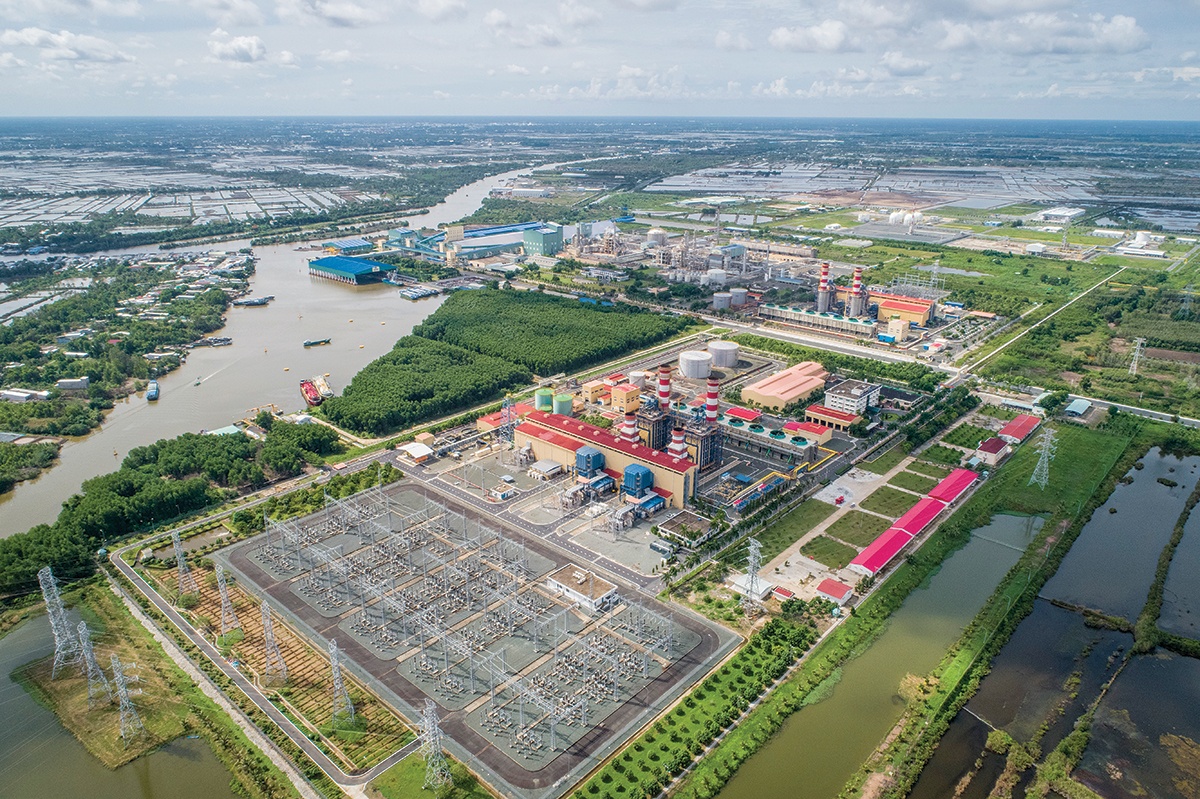 Chuyển dịch năng lượng: Tái cấu trúc từ dầu khí đến chuỗi giá trị năng lượng