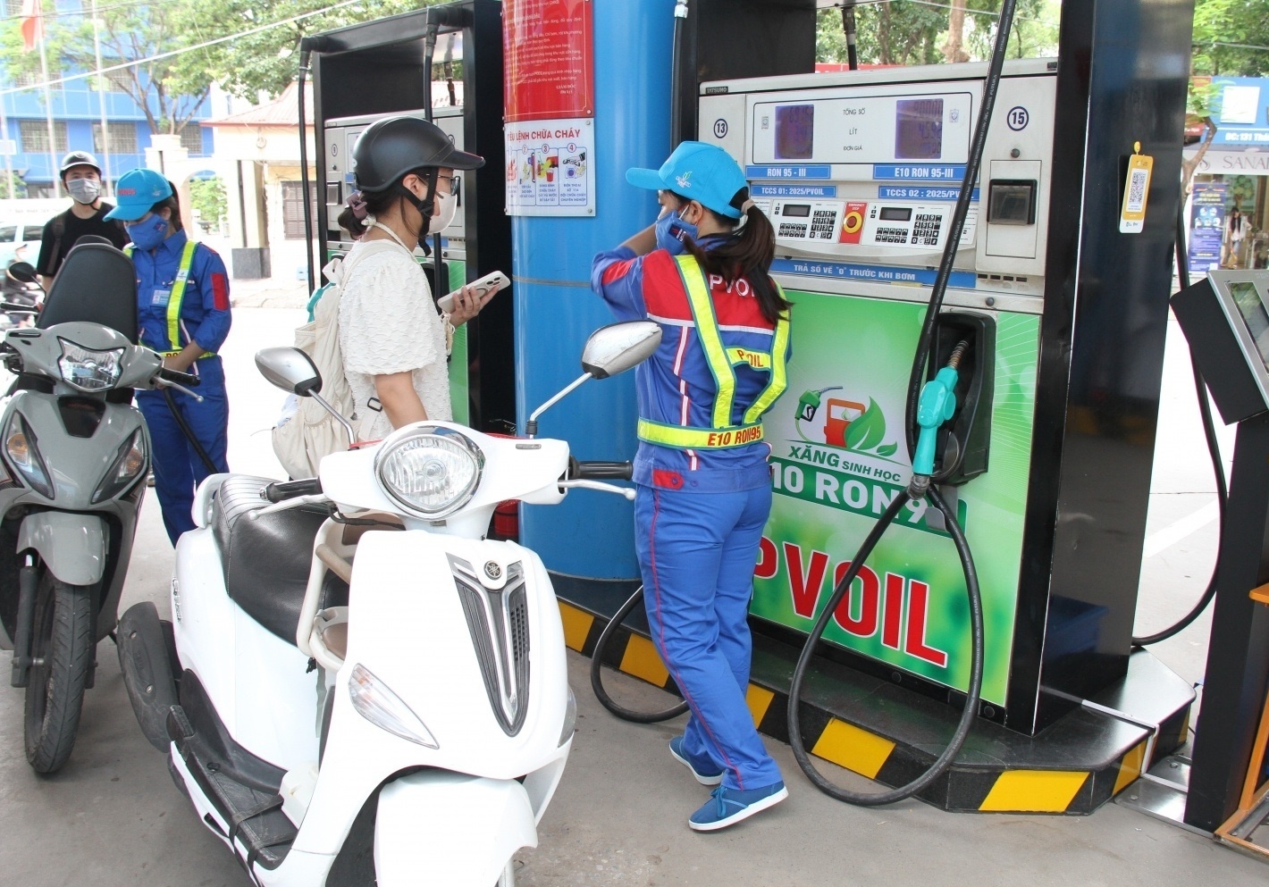 Petrolimex, PVOIL kiến nghị sớm hoàn thiện quy chuẩn và hỗ trợ hạ tầng cho xăng E10