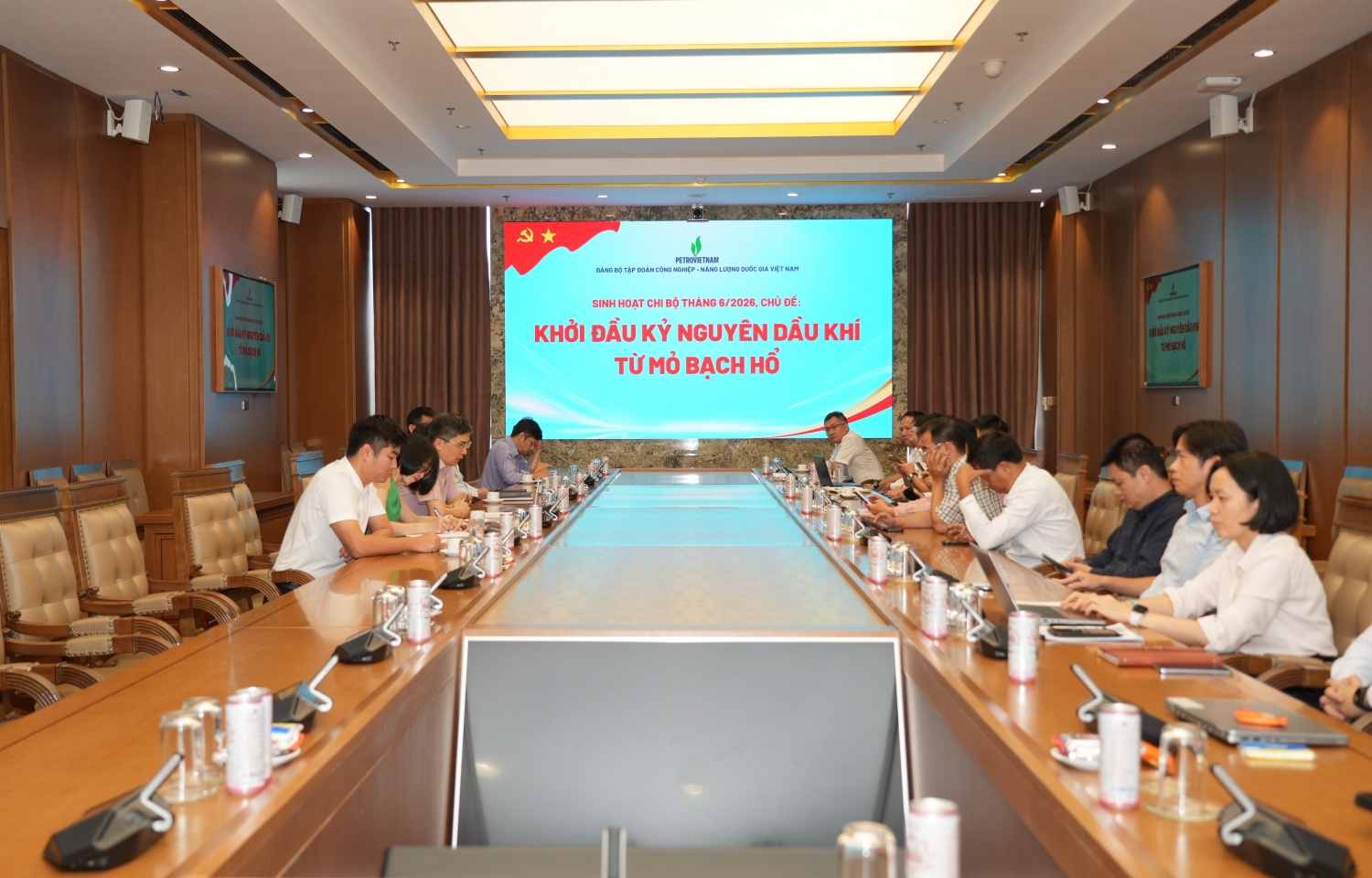 Ôn lại hành trình từ mỏ Bạch Hổ, tiếp thêm khát vọng phát triển mới