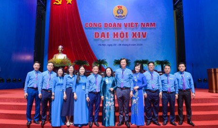 Đoàn đại biểu Công đoàn Petrovietnam tham dự Phiên thứ nhất Đại hội XIV Công đoàn Việt Nam