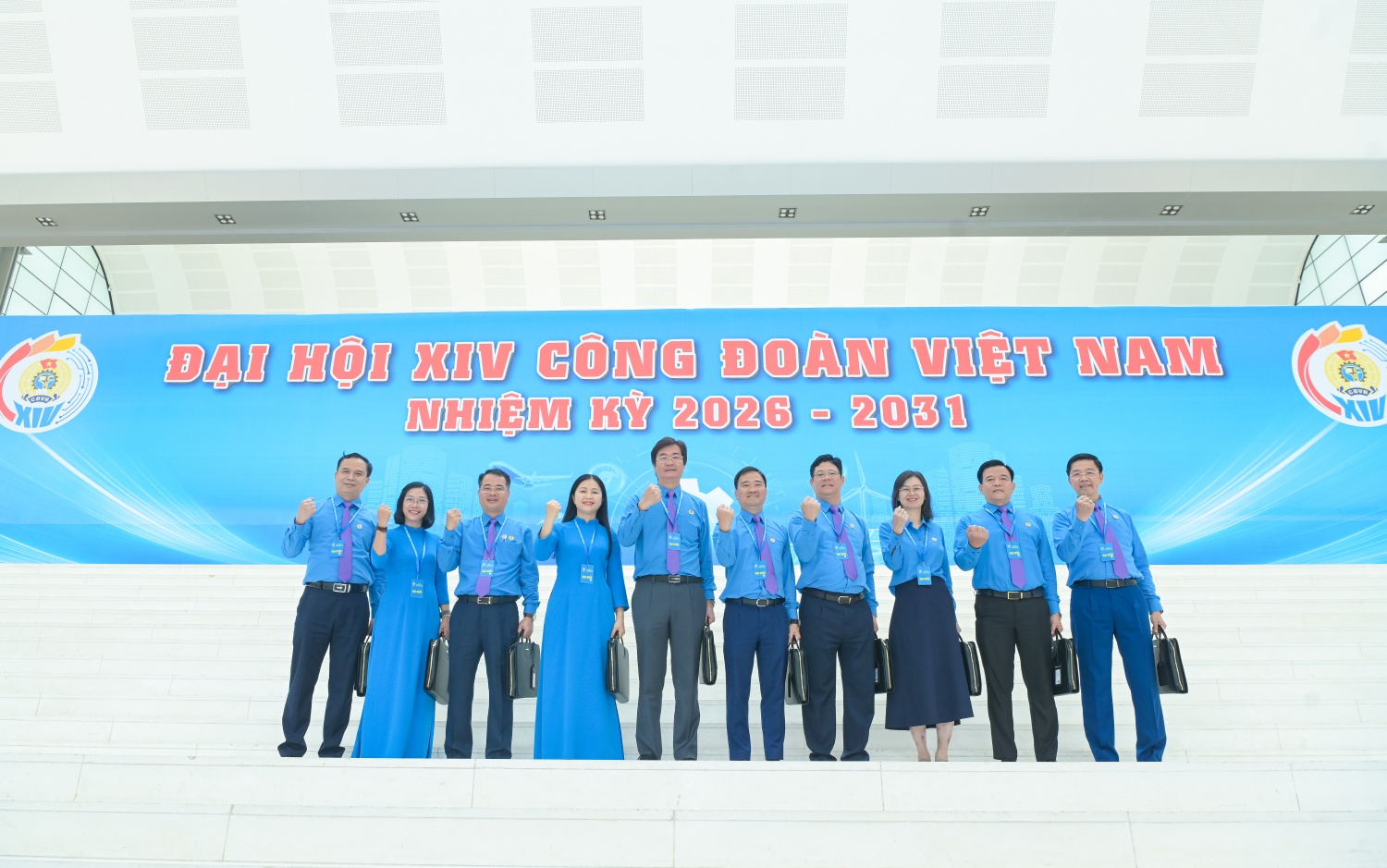 Đoàn đại biểu Công đoàn Petrovietnam dự Đại hội XIV Công đoàn Việt Nam Phiên thứ nhất