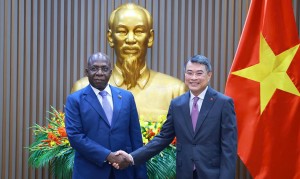 Thủ tướng Lê Minh Hưng: Đề nghị Chính phủ Angola tiếp tục hỗ trợ Tập đoàn Công nghiệp - Năng lượng Quốc gia và các doanh nghiệp Việt Nam