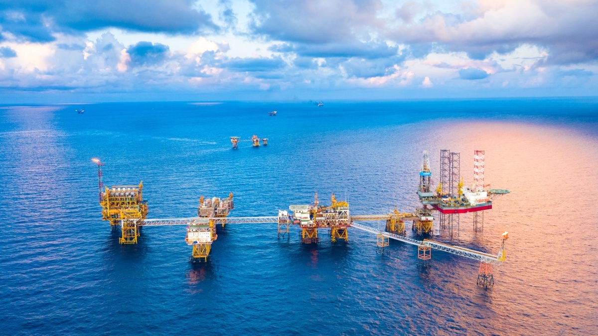 Vietsovpetro đạt mốc khai thác 255 triệu tấn dầu: Dấu son mới trên hành trình chinh phục biển khơi